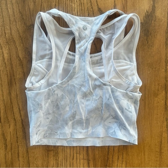 Lululemon Double Lined Tank Bra Size 4 White Multi Mesh Sporty Athletic Top - Picture 6 of 8